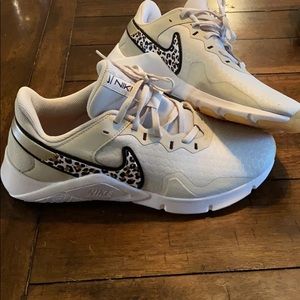Women’s size 10 Nike Metcon NWOB